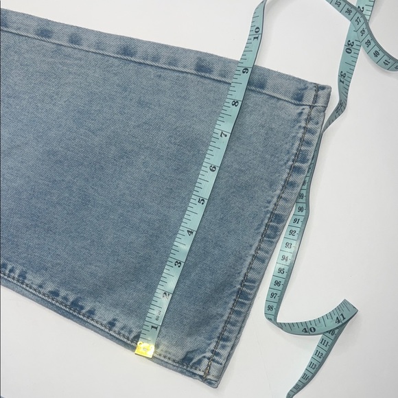 Old Navy Women's Denim Flare Jeans - Picture 8 of 10